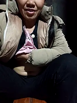 Snapshot of TinTin321 chatting on 17, 1, 2026 TinTin321 online show from 17, 1, 2026