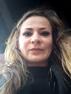 IsabellaEtha online show from 22, 10, 2025