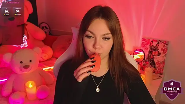 ApheliaDream  online show from 21, 10, 2025