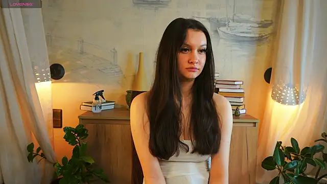 EvaDowe online show from 11, 10, 2025