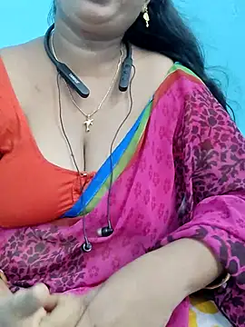 Snapshot of yelmaji91 chatting on 28, 9, 2025 yelmaji91 online show from 28, 9, 2025