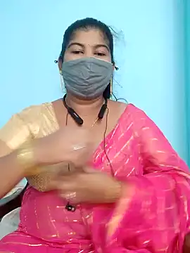 Snapshot of yelmaji91 chatting on 9, 10, 2025 yelmaji91 online show from 9, 10, 2025