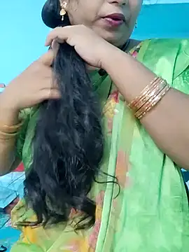 Snapshot of yelmaji91 chatting on 18, 10, 2025 yelmaji91 online show from 18, 10, 2025