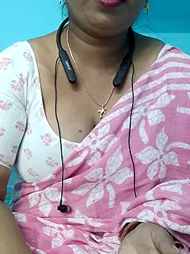 Snapshot of yelmaji91 chatting on 19, 10, 2025 yelmaji91 online show from 19, 10, 2025