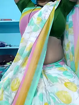 Snapshot of yelmaji91 chatting on 24, 10, 2025 yelmaji91 online show from 24, 10, 2025