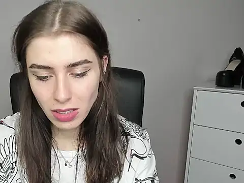 Snapshot of dreamPIA chatting on 19, 10, 2025 dreamPIA online show from 19, 10, 2025