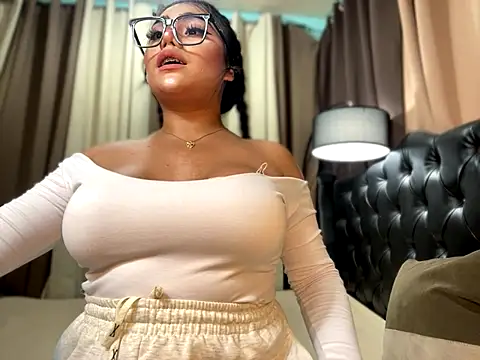 Snapshot of asiantranssuperiorontop chatting on 24, 9, 2025 asiantranssuperiorontop online show from 24, 9, 2025