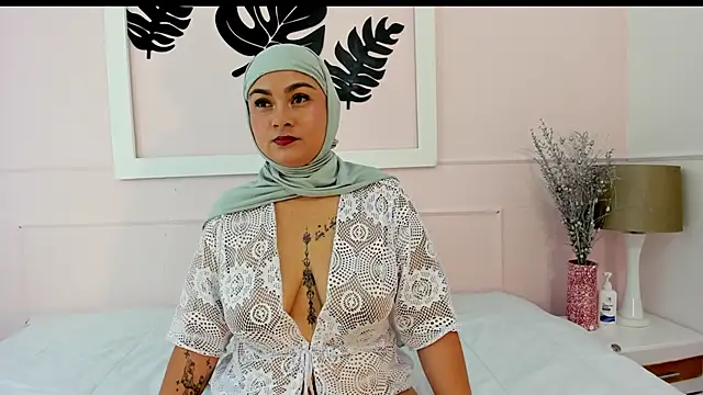Snapshot of azaharaaa_ chatting on 30, 9, 2025 azaharaaa  online show from 30, 9, 2025