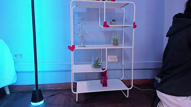 Hannahpage online show from 24, 2, 2026