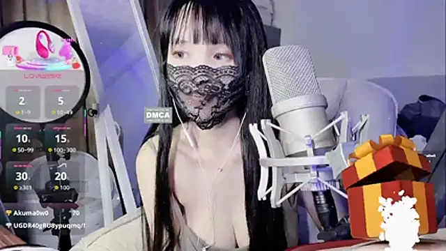 Snapshot of twlilybae chatting on 4, 11, 2025 twlilybae online show from 4, 11, 2025