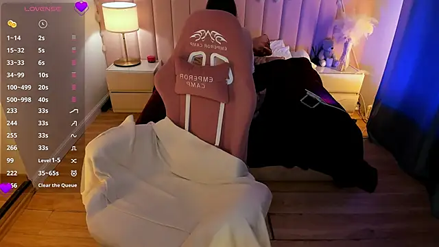 Snapshot of ashton_heidii chatting on 28, 2, 2026 ashton heidii online show from 28, 2, 2026