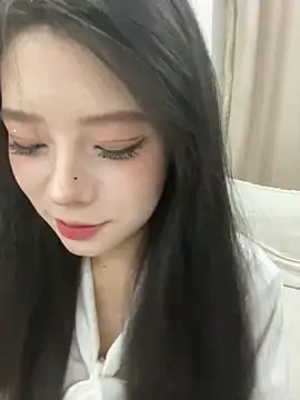 Snapshot of yuanyuanzi99 chatting on 8, 9, 2025 yuanyuanzi99 online show from 8, 9, 2025