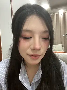 Snapshot of yuanyuanzi99 chatting on 6, 10, 2025 yuanyuanzi99 online show from 6, 10, 2025