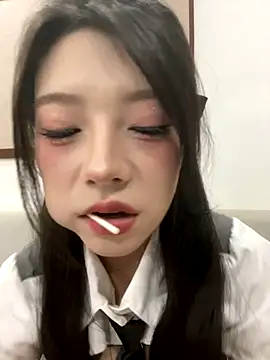 Snapshot of yuanyuanzi99 chatting on 16, 10, 2025 yuanyuanzi99 online show from 16, 10, 2025