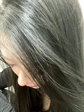 Snapshot of yuanyuanzi99 chatting on 22, 10, 2025 yuanyuanzi99 online show from 22, 10, 2025