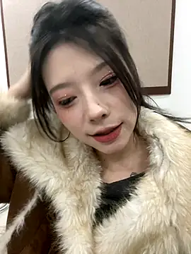 Snapshot of yuanyuanzi99 chatting on 29, 11, 2025 yuanyuanzi99 online show from 29, 11, 2025