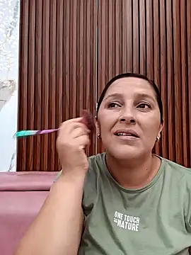 KikaDuque online show from 4, 5, 2026