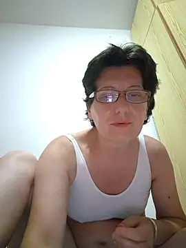 Snapshot of Vera_Elle chatting on 3, 7, 2026 Vera Elle online show from 3, 7, 2026