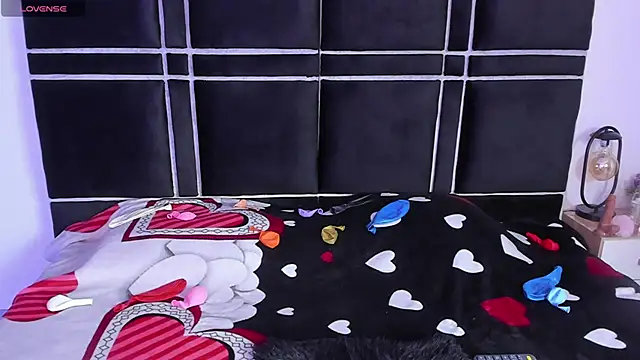 Snapshot of Zoe_Vg chatting on 4, 10, 2025 Zoe Vg online show from 4, 10, 2025