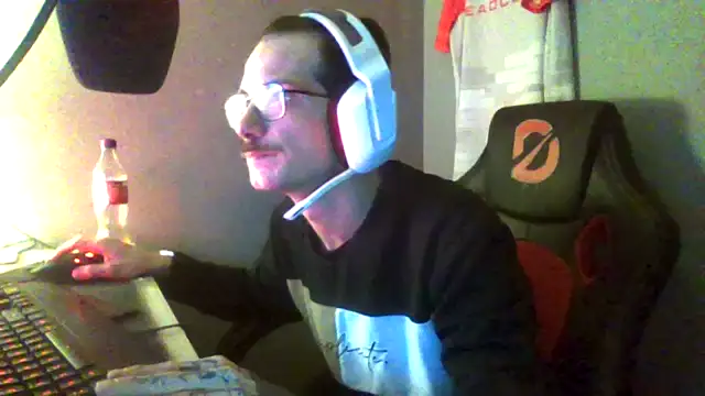 Dikklauss online show from 13, 10, 2025