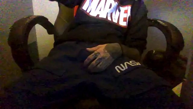 Dikklauss online show from 16, 10, 2025