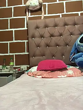 Rachellcooperrr online show from 11, 3, 2026