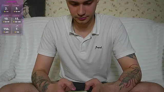 Snapshot of johnstoneisland chatting on 22, 4, 2026 johnstoneisland online show from 22, 4, 2026