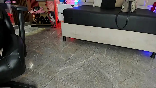 BLUE TAY1 online show from 18, 2, 2026