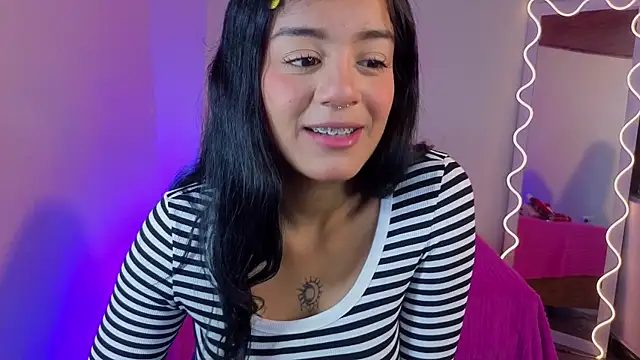 Snapshot of Lalalutsy_tay chatting on 10, 9, 2025 Lalalutsy tay online show from 10, 9, 2025