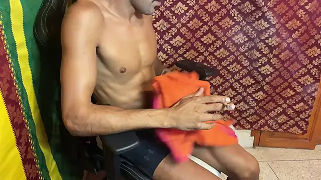 Snapshot of JUSTFORRICH chatting on 3, 10, 2025 JUSTFORRICH online show from 3, 10, 2025