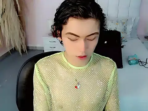 Snapshot of nathalialoes1 chatting on 6, 10, 2025 nathalialoes1 online show from 6, 10, 2025