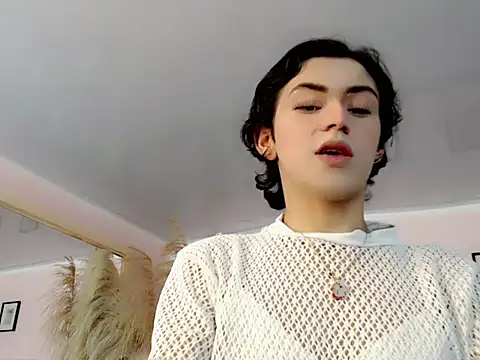 Snapshot of nathalialoes1 chatting on 8, 10, 2025 nathalialoes1 online show from 8, 10, 2025