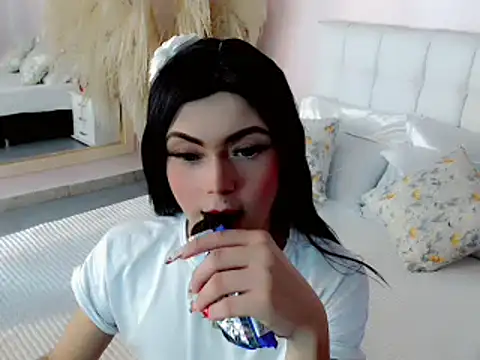 Snapshot of nathalialoes1 chatting on 11, 10, 2025 nathalialoes1 online show from 11, 10, 2025