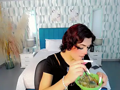 Snapshot of nathalialoes1 chatting on 13, 11, 2025 nathalialoes1 online show from 13, 11, 2025