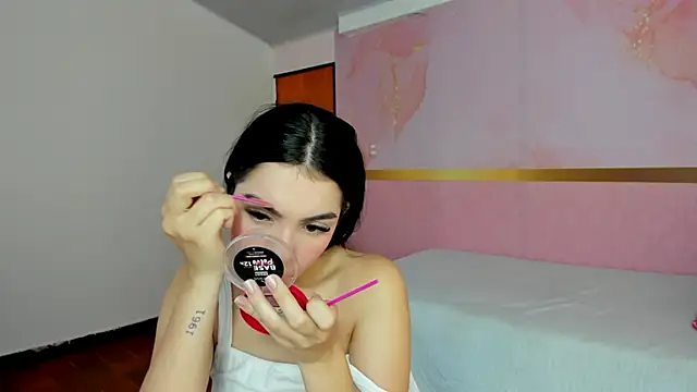 milk candy18 online show from 23, 9, 2025