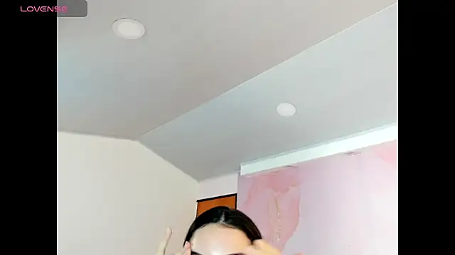 milk candy18 online show from 15, 10, 2025