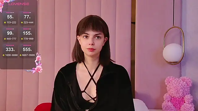 Snapshot of Miranda_Kerry chatting on 17, 12, 2025 Miranda Kerry online show from 17, 12, 2025