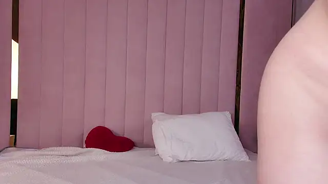 Miranda Kerry online show from 19, 4, 2026