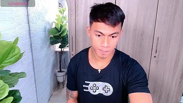 Snapshot of PinooyMilker chatting on 28, 11, 2025 PinooyMilker online show from 28, 11, 2025