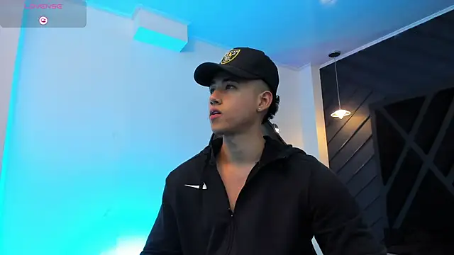 Snapshot of Draven_Marceaux chatting on 8, 1, 2026 Draven Marceaux online show from 8, 1, 2026