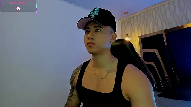 Snapshot of Draven_Marceaux chatting on 25, 2, 2026 Draven Marceaux online show from 25, 2, 2026