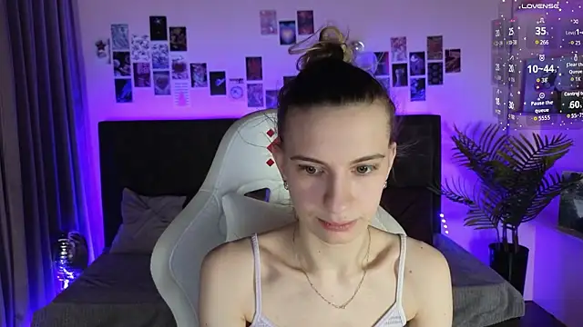 Snapshot of kaleriyaa_ chatting on 1, 2, 2026 kaleriyaa online show from 1, 2, 2026