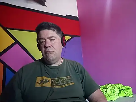 Snapshot of BabyBearMilk chatting on 11, 11, 2025 BabyBearMilk online show from 11, 11, 2025