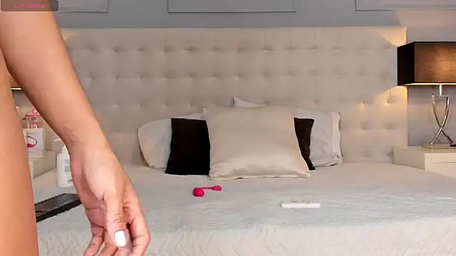 KellyRooss online show from 16, 10, 2025