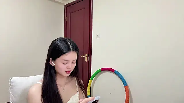 Snapshot of Nicole-13 chatting on 13, 4, 2026 Nicole-13 online show from 13, 4, 2026