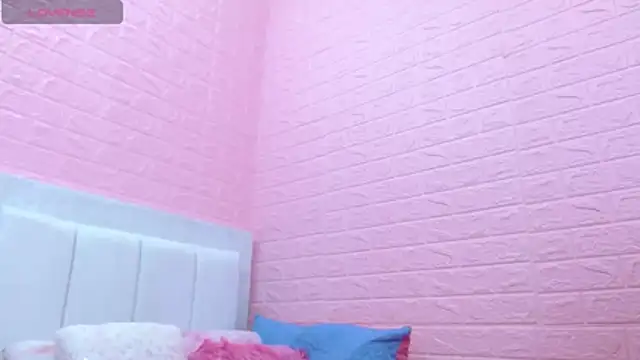Snapshot of suzanhot_30 chatting on 9, 4, 2026 suzanhot 30 online show from 9, 4, 2026