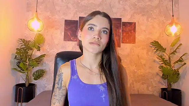 aitana baker  online show from 15, 12, 2025