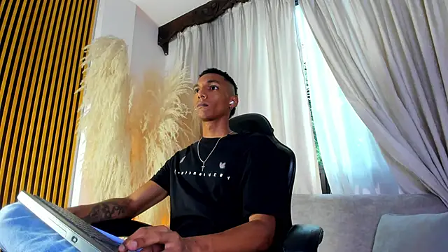 JulienSaint online show from 19, 6, 2026
