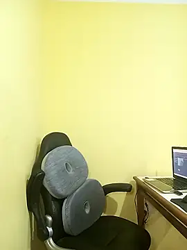 Snapshot of AngelRevery chatting on 30, 10, 2025 AngelRevery online show from 30, 10, 2025