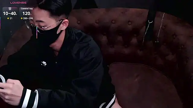 Snapshot of asiantwinkz chatting on 22, 11, 2025 asiantwinkz online show from 22, 11, 2025